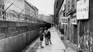 Împărțirea Berlinului și istoria Zidului Berlinului